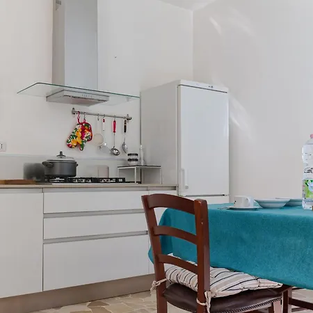 Loggia Degli Innocenti Laura - Flat In The Center And Near The With Two Bedrooms Apartment *