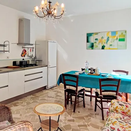 Loggia Degli Innocenti Laura - Flat In The Center And Near The With Two Bedrooms Apartment *