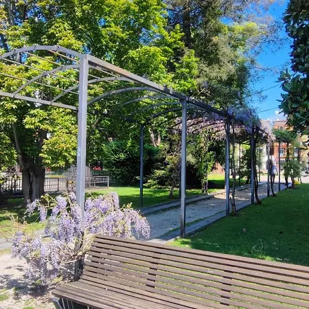 Appartamento Loggia Degli Innocenti Laura - Flat In The Center And Near The With Two Bedrooms