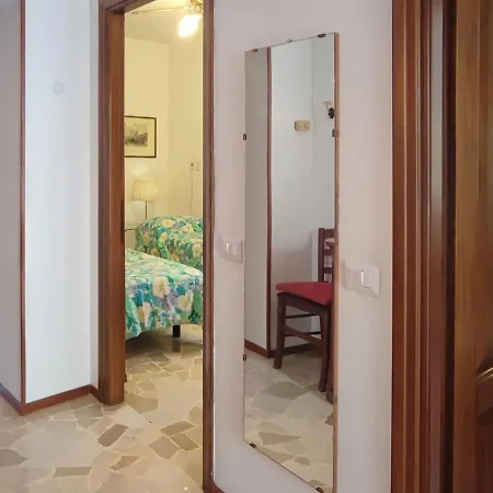 Appartamento Loggia Degli Innocenti Laura - Flat In The Center And Near The With Two Bedrooms Verbania