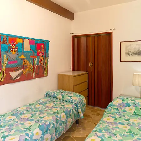 Loggia Degli Innocenti Laura - Flat In The Center And Near The With Two Bedrooms Apartment *