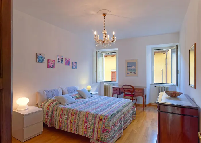 Appartement Loggia Degli Innocenti Laura - Flat In The Center And Near The With Two Bedrooms *