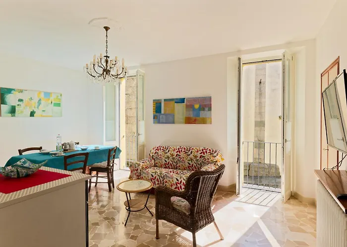 Loggia Degli Innocenti Laura - Flat In The Center And Near The With Two Bedrooms Verbania