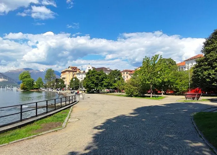 Appartement Loggia Degli Innocenti Laura - Flat In The Center And Near The With Two Bedrooms *